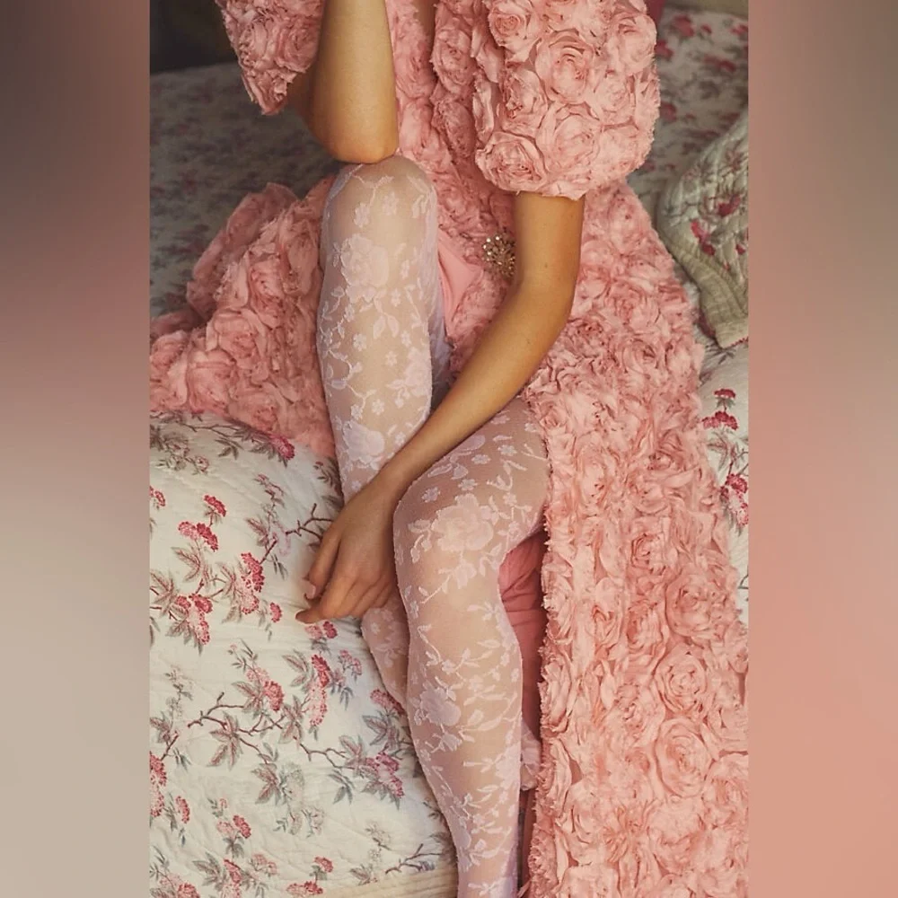New ANTHROPOLOGIE Tulle Rossette Lace Floral Tights Cream / White Small